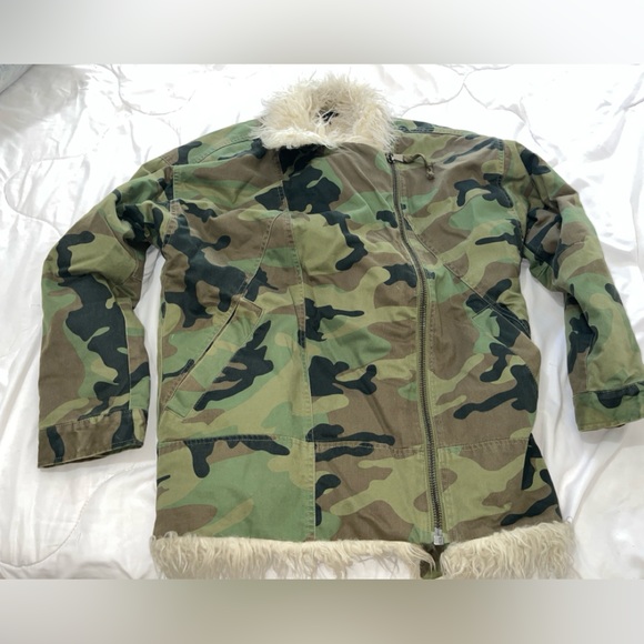 Topshop Camo Faux Fur Lined Jacket - Size: 10 - Picture 4 of 10